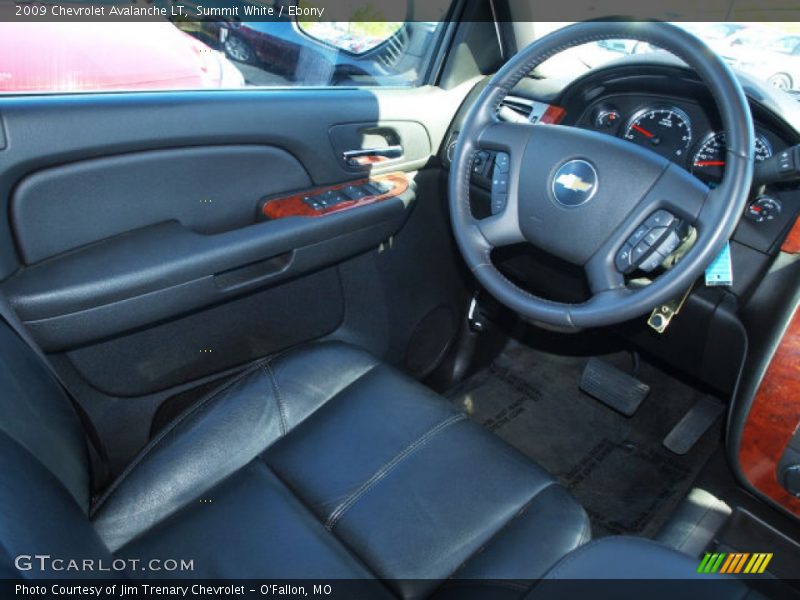 Summit White / Ebony 2009 Chevrolet Avalanche LT