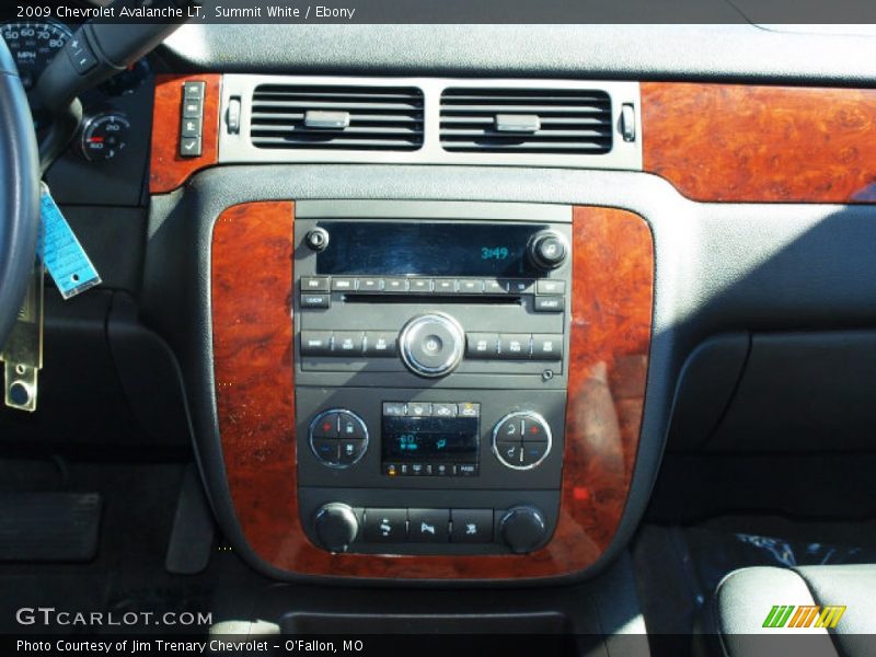 Summit White / Ebony 2009 Chevrolet Avalanche LT