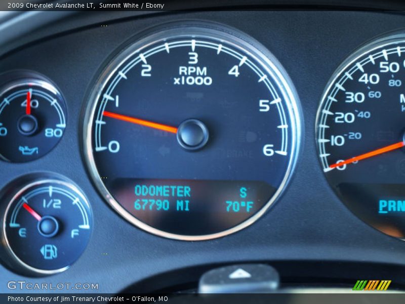 Summit White / Ebony 2009 Chevrolet Avalanche LT