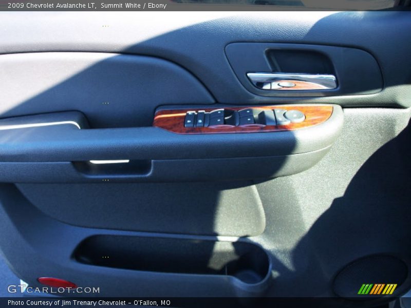 Summit White / Ebony 2009 Chevrolet Avalanche LT