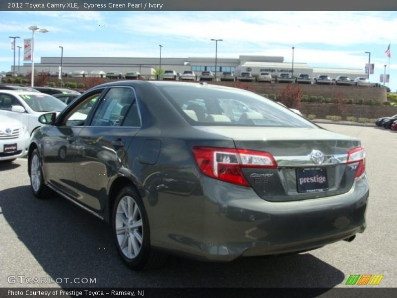Cypress Green Pearl / Ivory 2012 Toyota Camry XLE