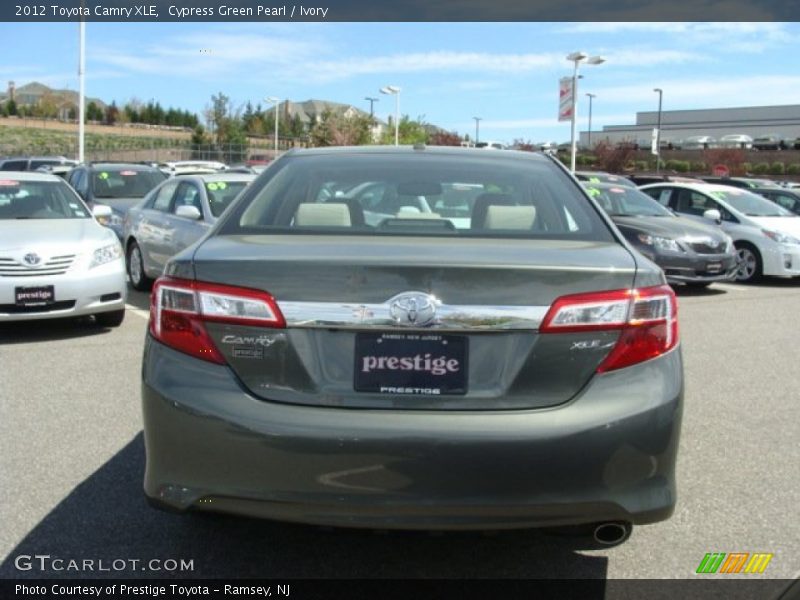 Cypress Green Pearl / Ivory 2012 Toyota Camry XLE