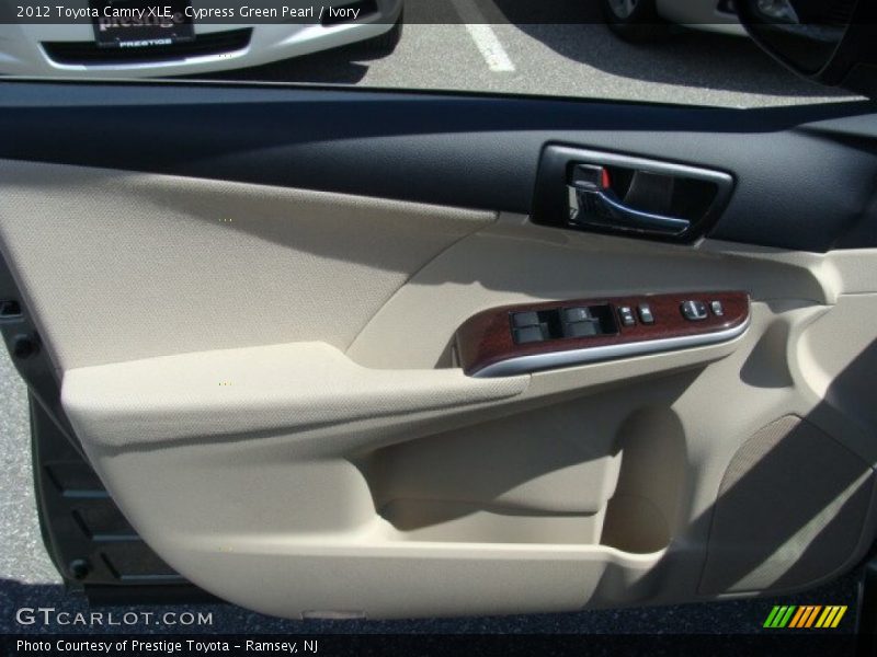 Cypress Green Pearl / Ivory 2012 Toyota Camry XLE
