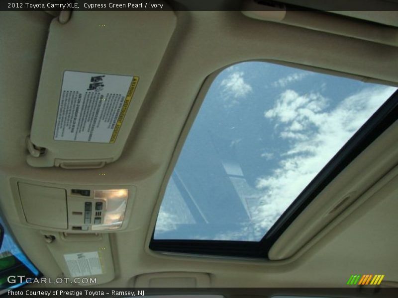 Cypress Green Pearl / Ivory 2012 Toyota Camry XLE