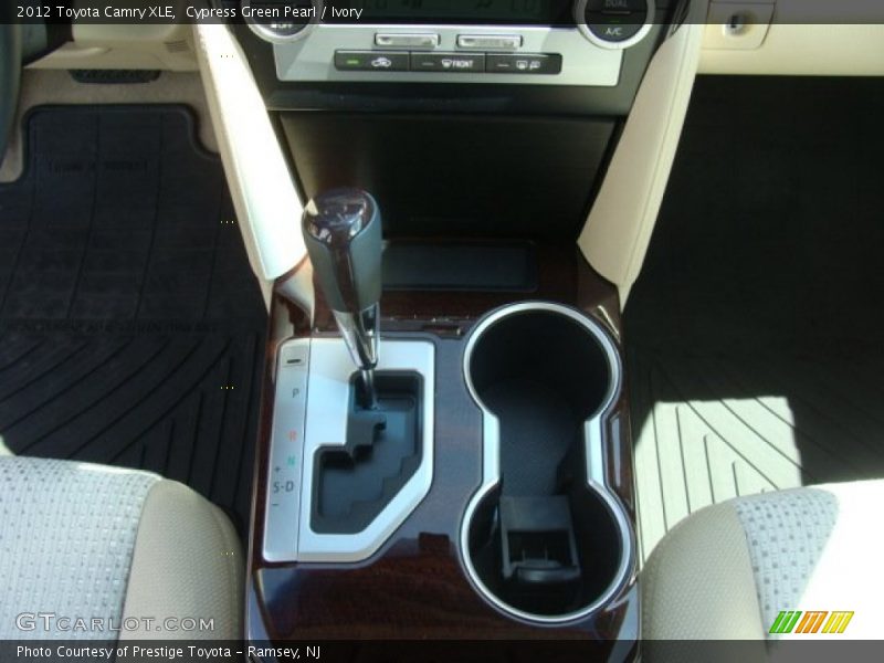 Cypress Green Pearl / Ivory 2012 Toyota Camry XLE