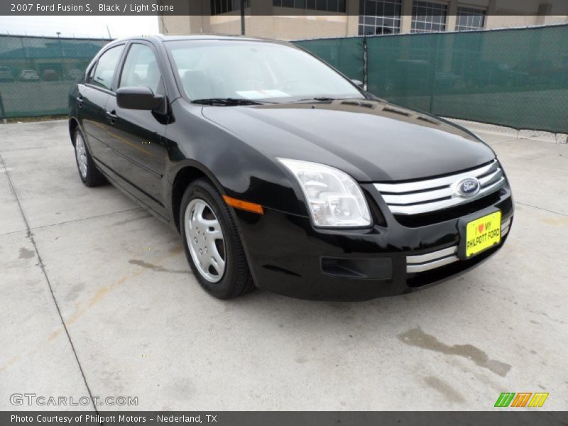Black / Light Stone 2007 Ford Fusion S