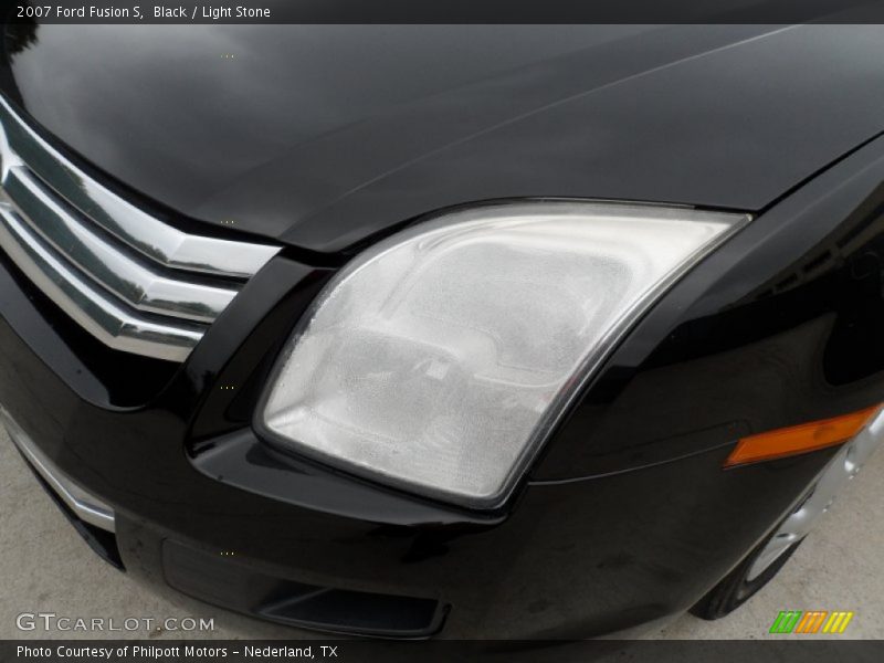 Black / Light Stone 2007 Ford Fusion S