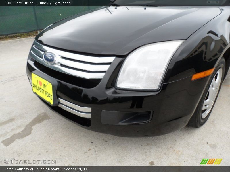 Black / Light Stone 2007 Ford Fusion S
