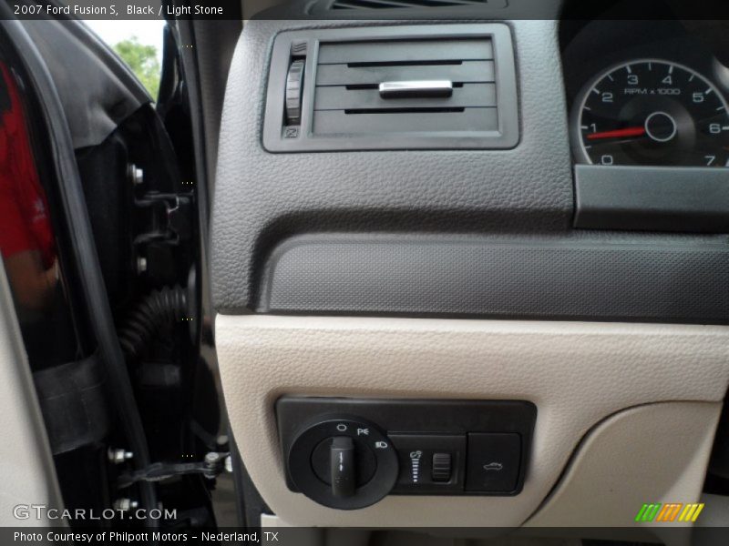 Black / Light Stone 2007 Ford Fusion S