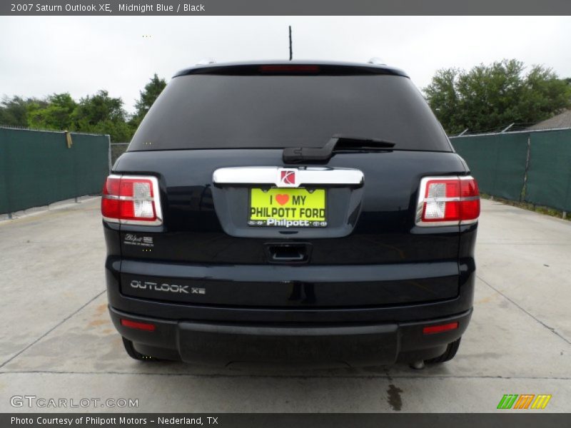 Midnight Blue / Black 2007 Saturn Outlook XE