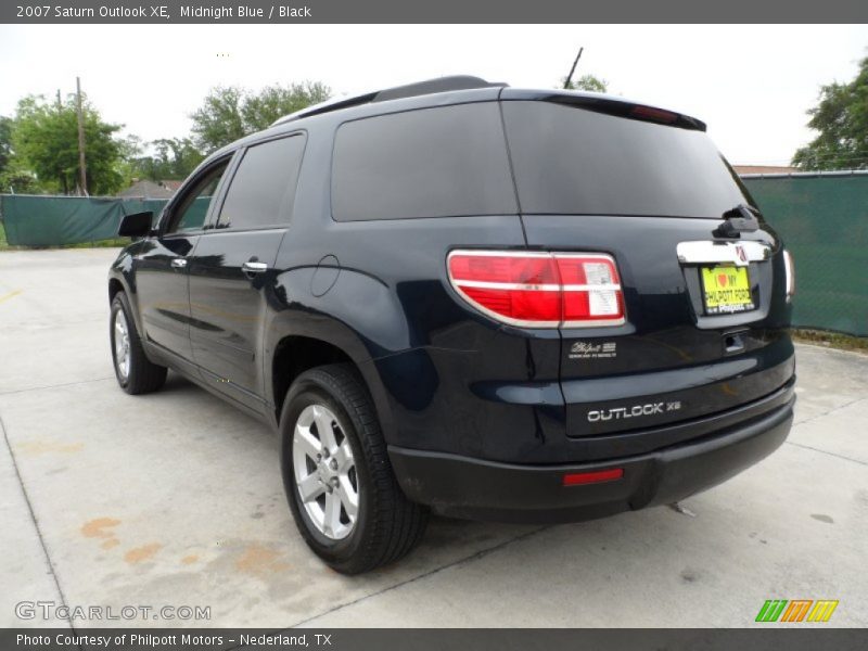 Midnight Blue / Black 2007 Saturn Outlook XE