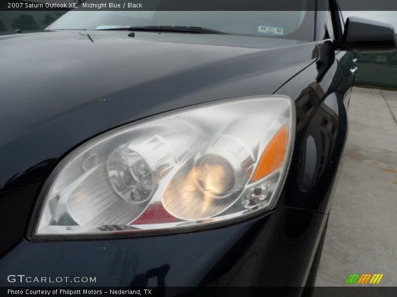 Midnight Blue / Black 2007 Saturn Outlook XE