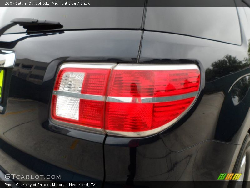 Midnight Blue / Black 2007 Saturn Outlook XE