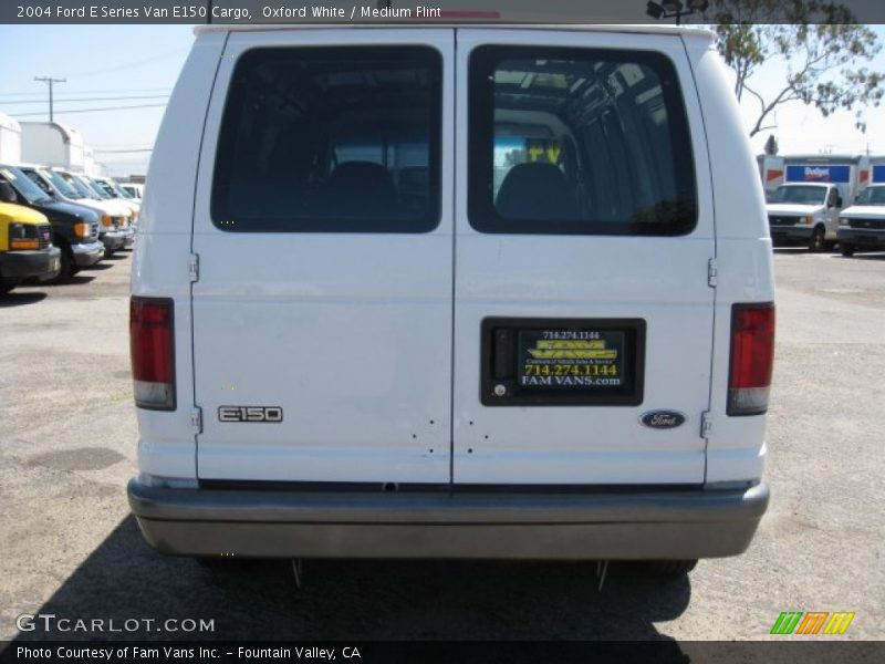 Oxford White / Medium Flint 2004 Ford E Series Van E150 Cargo