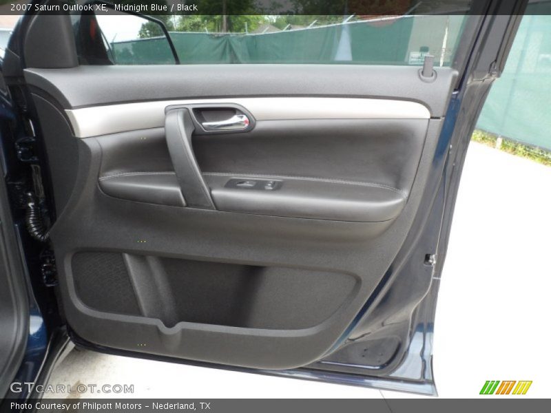 Midnight Blue / Black 2007 Saturn Outlook XE