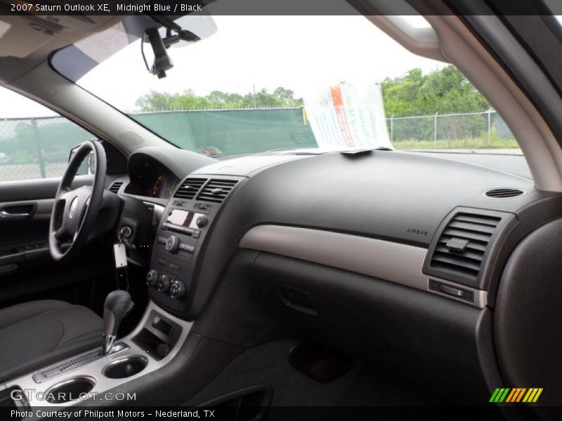 Midnight Blue / Black 2007 Saturn Outlook XE