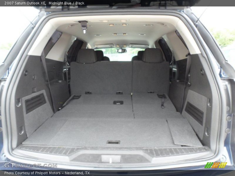 Midnight Blue / Black 2007 Saturn Outlook XE