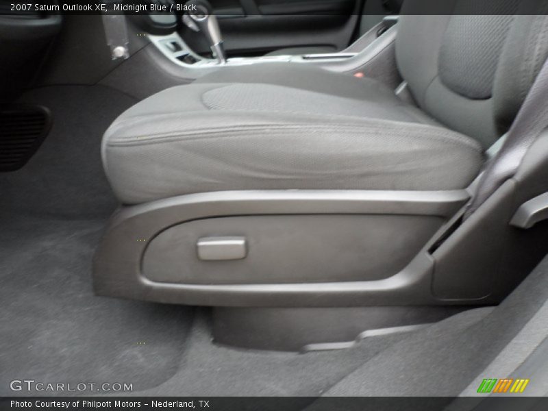 Midnight Blue / Black 2007 Saturn Outlook XE