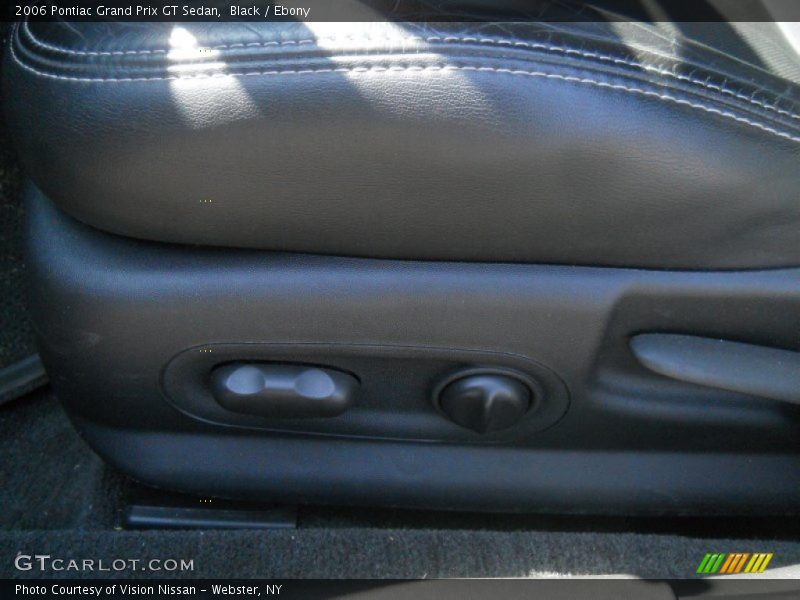Black / Ebony 2006 Pontiac Grand Prix GT Sedan