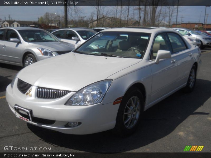 Vail White / Beige 2004 Mitsubishi Diamante LS