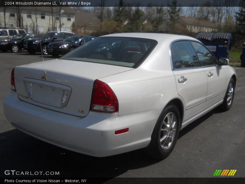 Vail White / Beige 2004 Mitsubishi Diamante LS