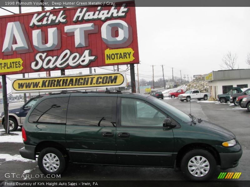 Deep Hunter Green Metallic / Gray 1998 Plymouth Voyager