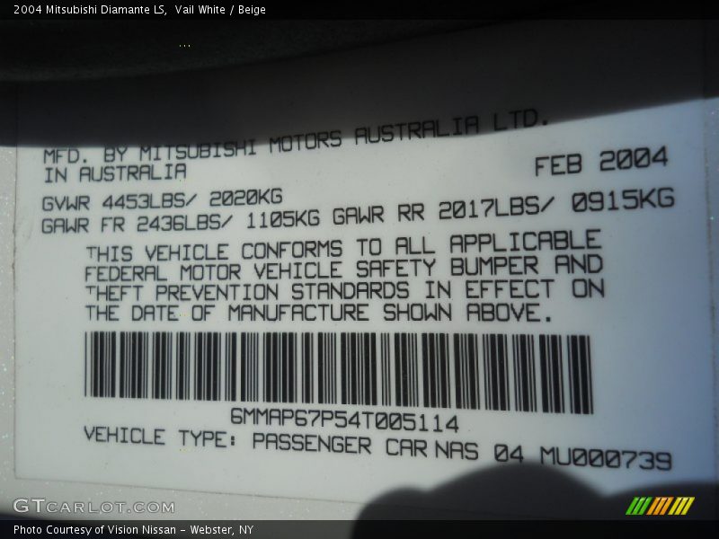 Vail White / Beige 2004 Mitsubishi Diamante LS