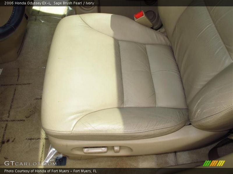 Sage Brush Pearl / Ivory 2006 Honda Odyssey EX-L