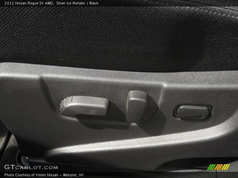 Silver Ice Metallic / Black 2011 Nissan Rogue SV AWD