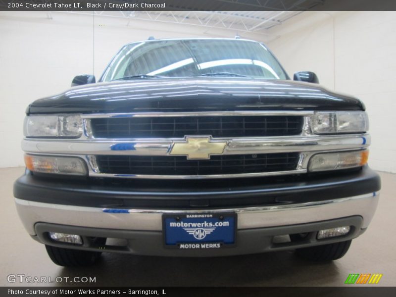 Black / Gray/Dark Charcoal 2004 Chevrolet Tahoe LT