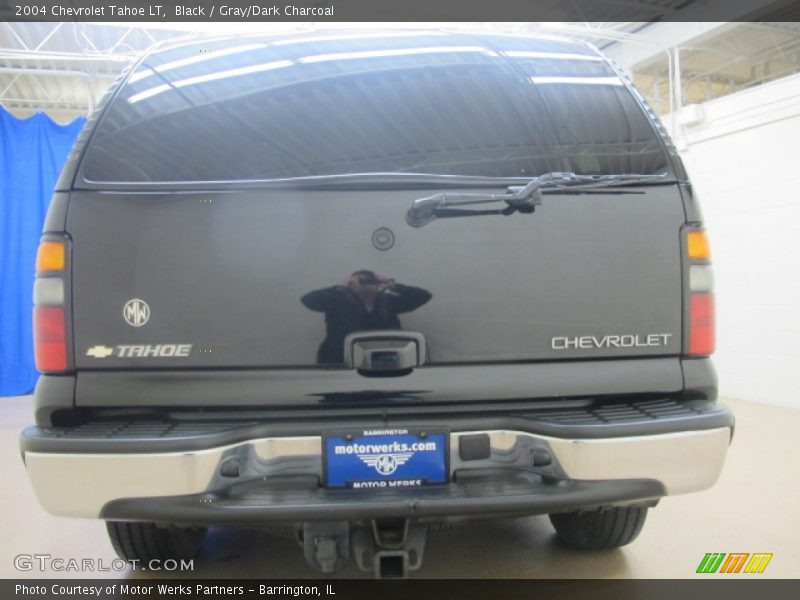 Black / Gray/Dark Charcoal 2004 Chevrolet Tahoe LT