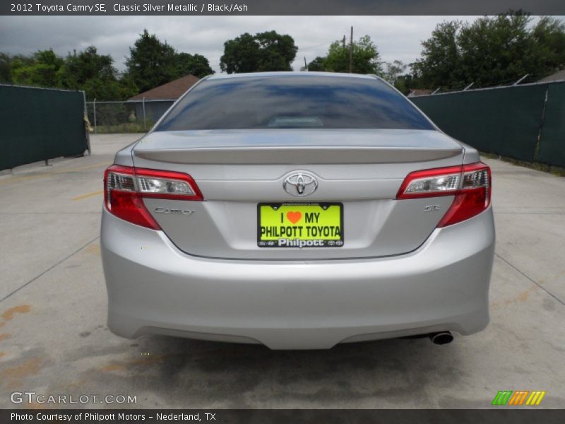 Classic Silver Metallic / Black/Ash 2012 Toyota Camry SE