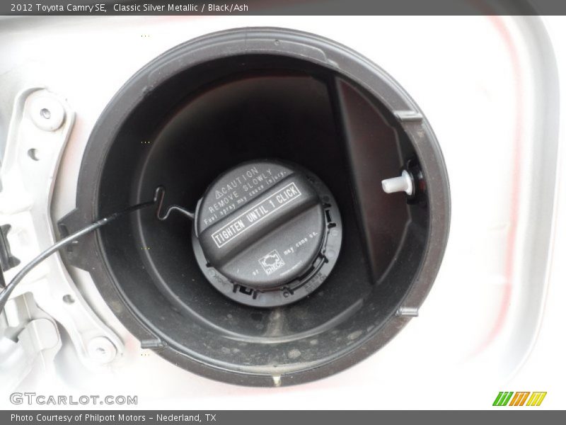 Classic Silver Metallic / Black/Ash 2012 Toyota Camry SE