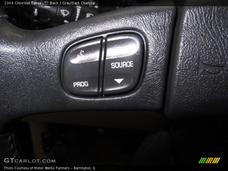 Black / Gray/Dark Charcoal 2004 Chevrolet Tahoe LT