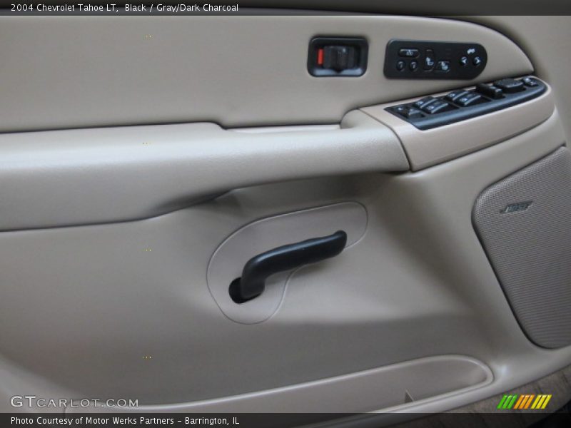 Black / Gray/Dark Charcoal 2004 Chevrolet Tahoe LT