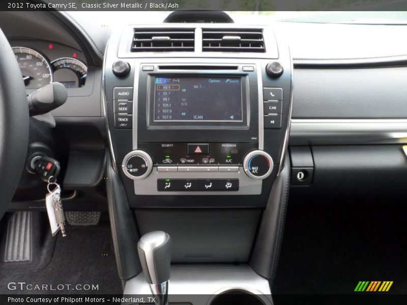 Classic Silver Metallic / Black/Ash 2012 Toyota Camry SE
