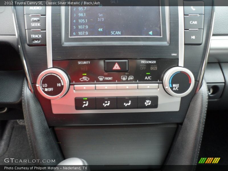 Classic Silver Metallic / Black/Ash 2012 Toyota Camry SE
