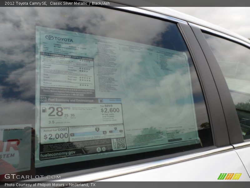 Classic Silver Metallic / Black/Ash 2012 Toyota Camry SE