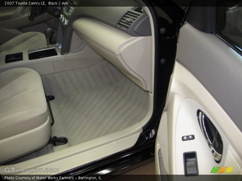 Black / Ash 2007 Toyota Camry LE