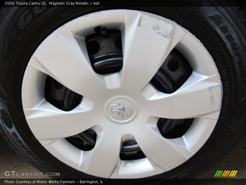 Magnetic Gray Metallic / Ash 2009 Toyota Camry LE