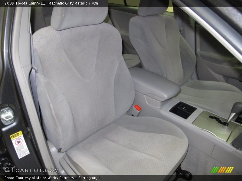 Magnetic Gray Metallic / Ash 2009 Toyota Camry LE