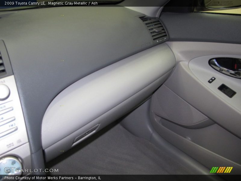 Magnetic Gray Metallic / Ash 2009 Toyota Camry LE