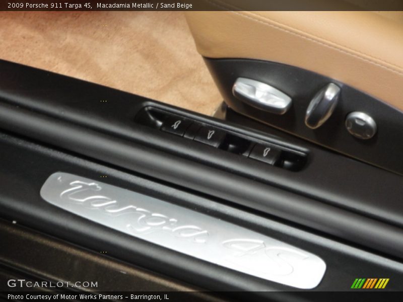 Macadamia Metallic / Sand Beige 2009 Porsche 911 Targa 4S