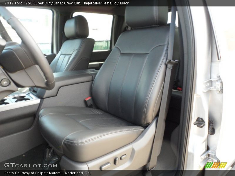 Ingot Silver Metallic / Black 2012 Ford F250 Super Duty Lariat Crew Cab