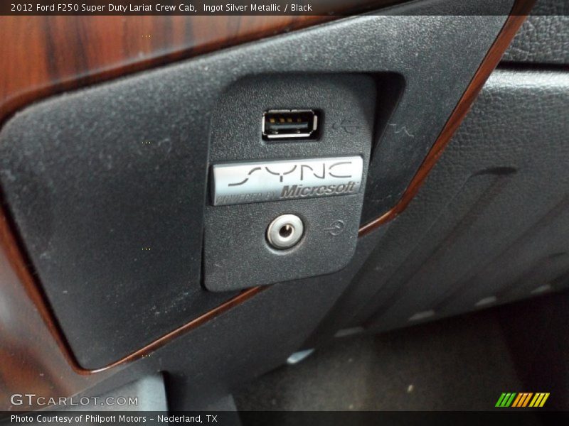 Ingot Silver Metallic / Black 2012 Ford F250 Super Duty Lariat Crew Cab