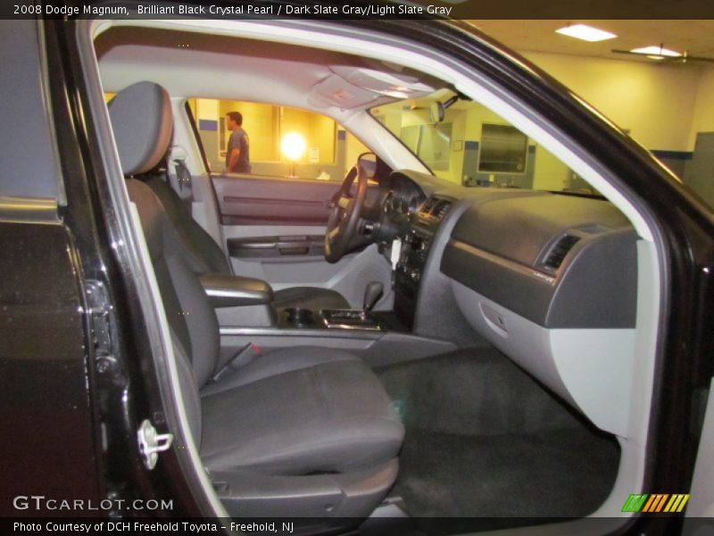 Brilliant Black Crystal Pearl / Dark Slate Gray/Light Slate Gray 2008 Dodge Magnum