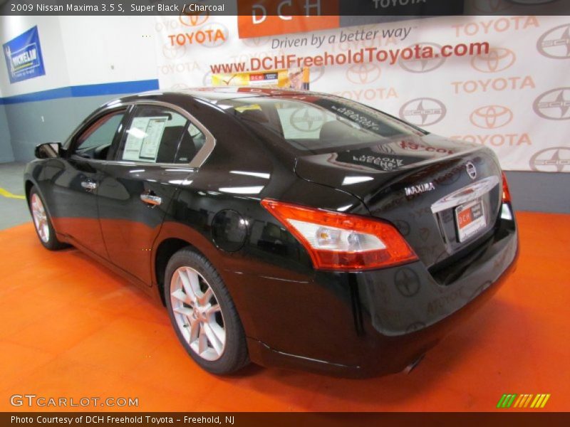 Super Black / Charcoal 2009 Nissan Maxima 3.5 S