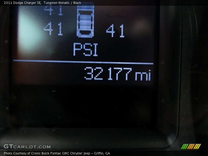 Tungsten Metallic / Black 2011 Dodge Charger SE