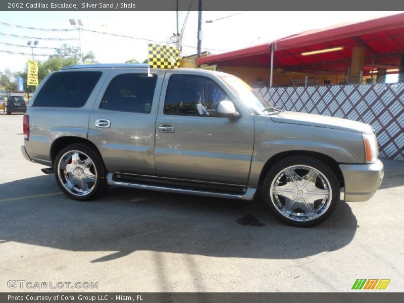 Silver Sand / Shale 2002 Cadillac Escalade
