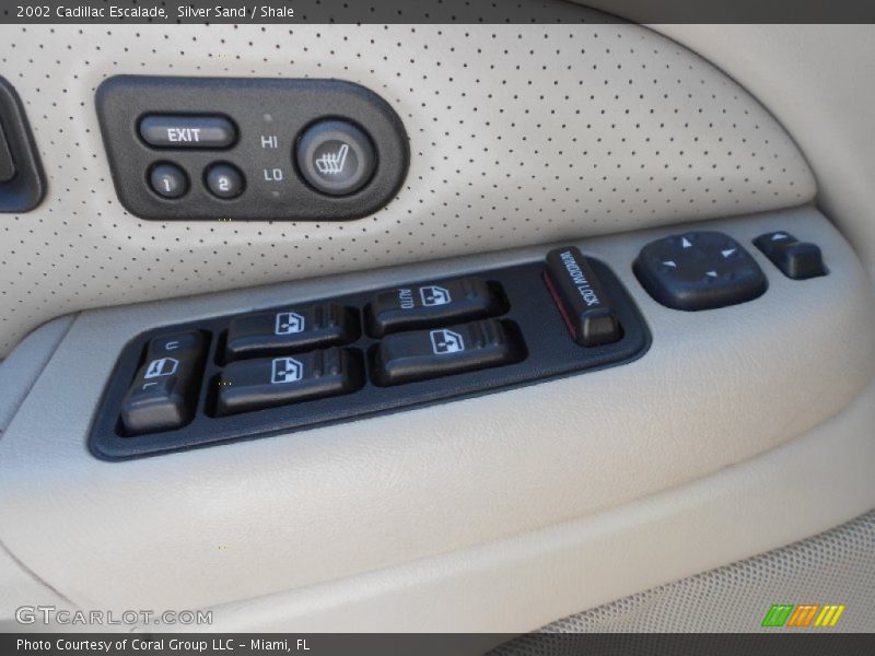 Silver Sand / Shale 2002 Cadillac Escalade